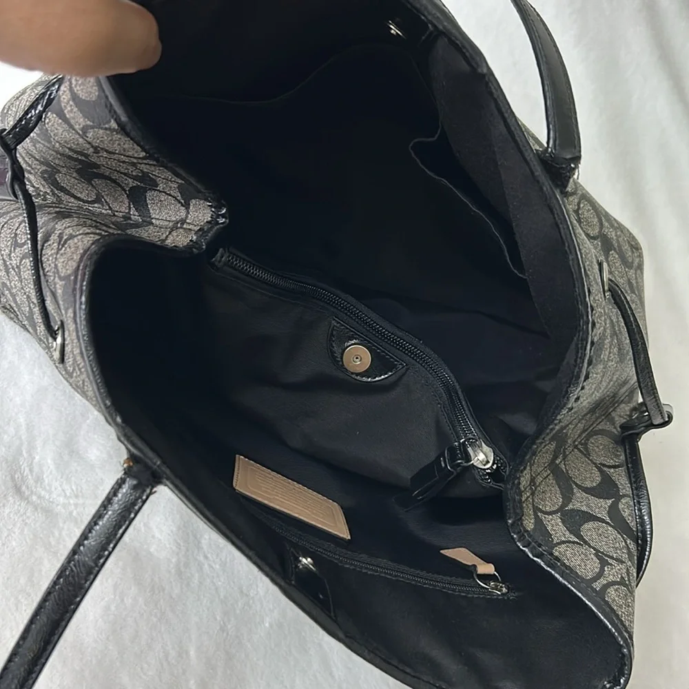 🖤COACH Signature black & gray tote or shoulder bag - Picture 8 of 14